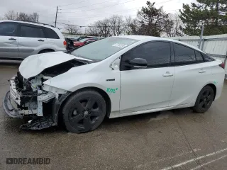 2021 Toyota Prius L Eco with VIN JTDKAMFU5M3129119, listed as a Copart auction lot 47732205 with 66,110 mi miles and Salvage Title. Bid and sale history available at carsss.com. Image 1.