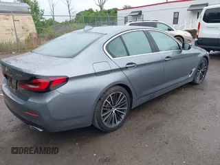 2021 BMW 5 Series 530i xDrive with VIN WBA13BJ08MCF06170, listed as a IAAI auction lot 42227277 with 21,985 mi miles and . Bid and sale history available at DreamBid. Image 4.