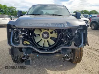 2024 Ford F-250 XL z VIN 1FT8W2BT3REC26683, wystawiony jako Copart lot #57856105 z przebiegiem 34 733 mil mil oraz Szkody całkowita. Historia ofert i sprzedaży dostępna na DreamBid. Obrazek 5.