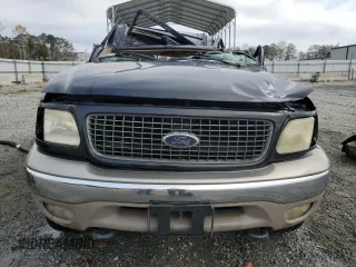2002 Ford Expedition Eddie Bauer with VIN 1FMFU18L42LA17285, listed as a Copart auction lot 79168664 with 174,514 mi miles and Non repairable. Bid and sale history available at DreamBid. Image 5.