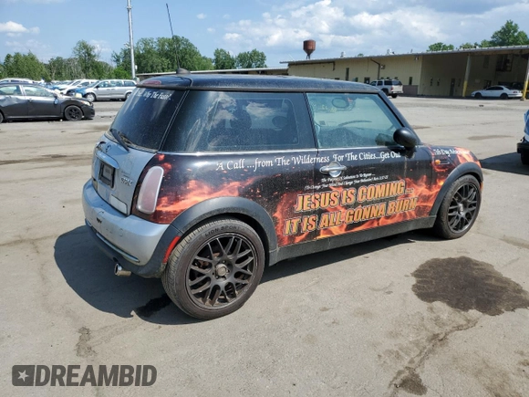 2005 MINI Hardtop с VIN WMWRC33495TJ66986, выставлен на аукционе Copart как лот 61852735 с пробегом Не указан миль и Списание • Salvage title. История ставок и продаж доступна на DreamBid. Изображение 3.