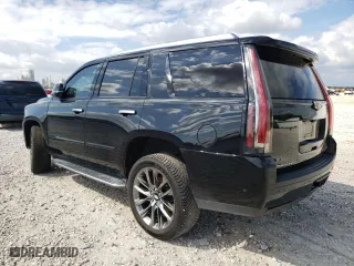 2020 Cadillac Escalade Luxury with VIN 1GYS3BKJ3LR291668, listed as a Copart auction lot 70318454 with 72,195 mi miles and Salvage Title. Bid and sale history available at carsss.com. Image 2.