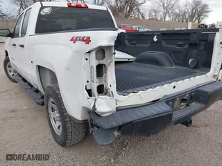 2018 Chevrolet Silverado 1500 Work Truck with VIN 1GCVKNEC7JZ121282, listed as a IAAI auction lot 41259105 with 82,746 mi miles. Bid and sale history available at carsss.com. Image 6.