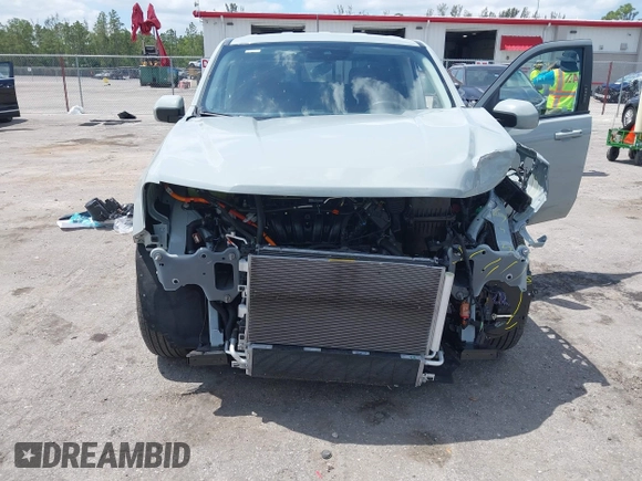 2023 Ford Maverick XL z VIN 3FTTW8E35PRB02451, wystawiony jako IAAI lot #42312955 z przebiegiem 17 459 mil mil oraz . Historia ofert i sprzedaży dostępna na DreamBid. Obrazek 6.