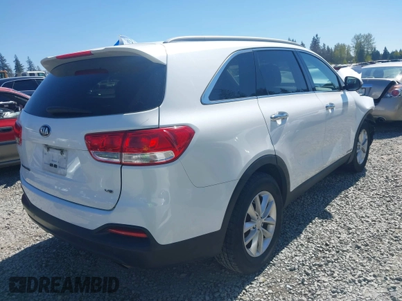 2016 Kia Sorento LX z VIN 5XYPGDA59GG025432, wystawiony jako IAAI lot #42064630 z przebiegiem 170 591 mil mil oraz . Historia ofert i sprzedaży dostępna na DreamBid. Obrazek 4.