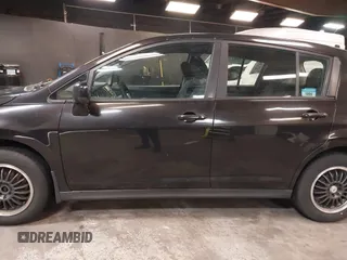 2011 Nissan Versa S z VIN 3N1BC1CPXBL497663, wystawiony jako IAAI lot #42340806 z przebiegiem 305 403 mil mil oraz . Historia ofert i sprzedaży dostępna na DreamBid. Obrazek 14.