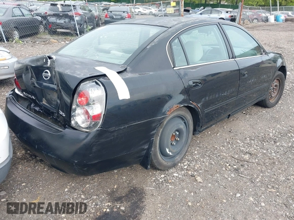 2005 Nissan Altima 2.5 z VIN 1N4AL11D55C952314, wystawiony jako IAAI lot #42261173 z przebiegiem Nie podano mil oraz . Historia ofert i sprzedaży dostępna na DreamBid. Obrazek 4.