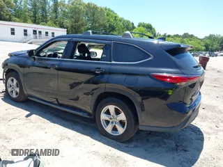 2021 Toyota Highlander L with VIN 5TDZZRAHXMS526743, listed as a IAAI auction lot 42335813 with 79,000 mi miles and . Bid and sale history available at DreamBid. Image 3.