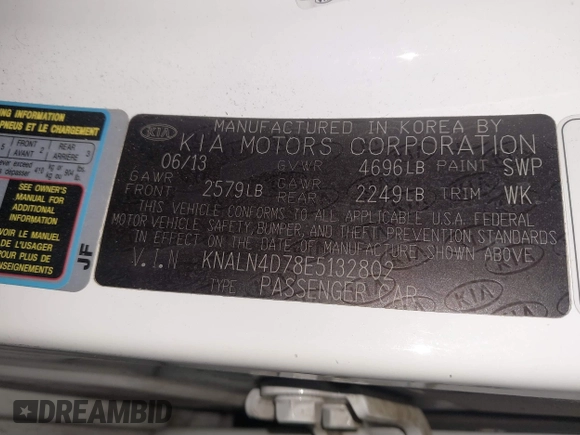 2014 Kia Cadenza Premium with VIN KNALN4D78E5132802, listed as a IAAI auction lot 41589953 with 149,147 mi miles. Bid and sale history available at carsss.com. Image 9.