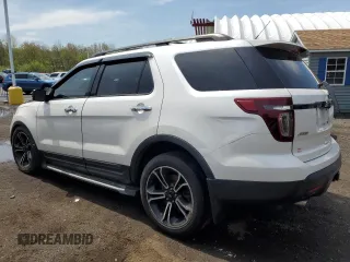 2013 Ford Explorer Sport with VIN 1FM5K8GT1DGC40276, listed as a Copart auction lot 50887045 with 211,993 mi miles and Clean Title. Bid and sale history available at carsss.com. Image 2.