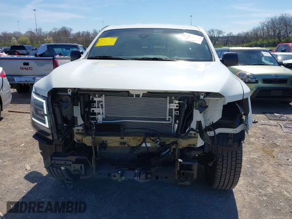 2024 Nissan Titan Pro-4X with VIN 1N6AA1EDXRN113731, listed as a IAAI auction lot 41821782 with 986 mi miles and . Bid and sale history available at DreamBid. Image 6.