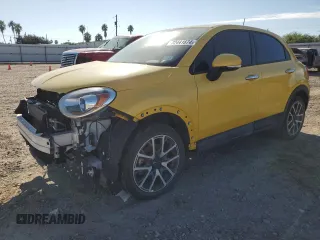 2018 FIAT 500X Trekking z VIN ZFBCFXCB3JP670090, wystawiony jako Copart lot #72441674 z przebiegiem 37 543 mil mil oraz Szkody całkowita. Historia ofert i sprzedaży dostępna na DreamBid. Obrazek 1.