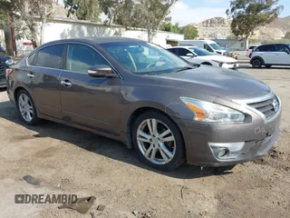 2014 Nissan Altima SL z VIN 1N4BL3APXEC292958, wystawiony jako IAAI lot #42100931 z przebiegiem 161 569 mil mil oraz . Historia ofert i sprzedaży dostępna na DreamBid. Obrazek 1.