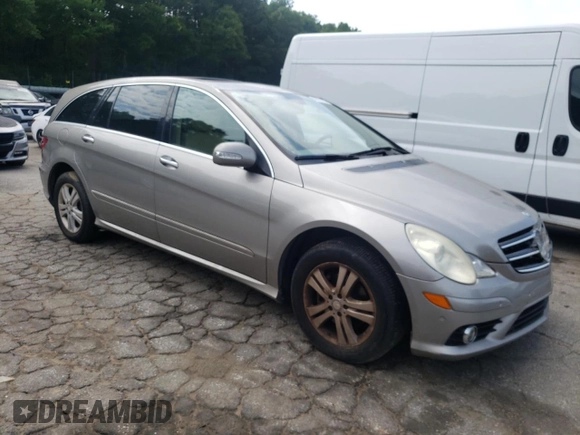 2009 Mercedes-Benz R 3.5L with VIN 4JGCB65E69A092829, listed as a Copart auction lot 56671635 with 204,476 mi miles and Clean title. Bid and sale history available at DreamBid. Image 4.