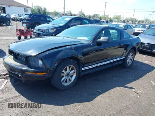 2007 Ford Mustang Deluxe с VIN 1ZVFT80N675361920, выставлен на аукционе IAAI как лот 42196804 с пробегом Не указан миль и . История ставок и продаж доступна на DreamBid. Изображение 2.