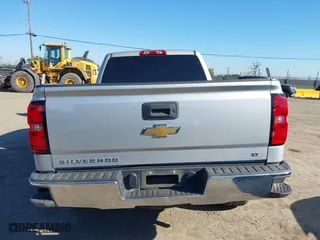 2018 Chevrolet Silverado 1500 LT with VIN 1GCVKREC5JZ118789, listed as a IAAI auction lot 41867955 with 88,602 mi miles. Bid and sale history available at carsss.com. Image 16.