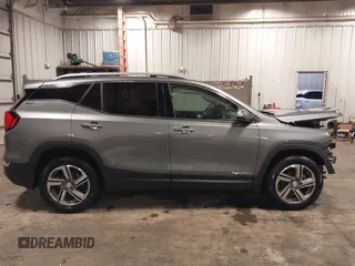 2021 GMC Terrain SLT z VIN 3GKALPEV5ML337611, wystawiony jako IAAI lot #42286132 z przebiegiem 87 447 mil mil oraz . Historia ofert i sprzedaży dostępna na DreamBid. Obrazek 14.