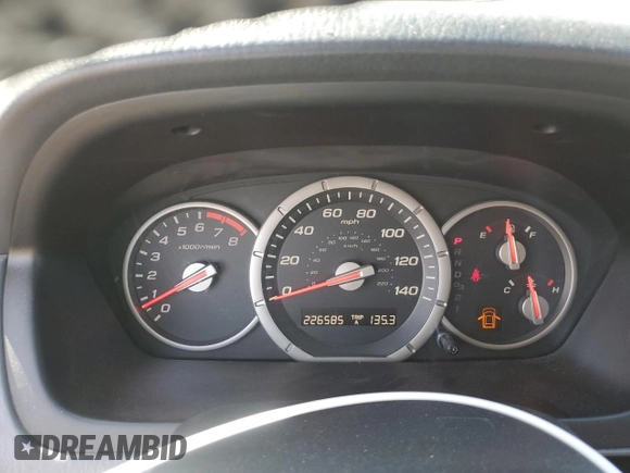 2006 Honda Pilot EX-L with VIN 5FNYF185X6B002128, listed as a Copart auction lot 52354315 with 226,585 mi miles and Non Repairable. Bid and sale history available at DreamBid. Image 9.