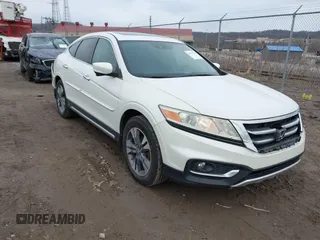 2013 Honda Crosstour EX-L z VIN 5J6TF2H52DL005559, wystawiony jako IAAI lot #41757271 z przebiegiem 171 850 mil mil oraz . Historia ofert i sprzedaży dostępna na DreamBid. Obrazek 1.