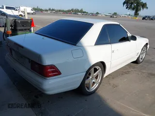 2000 Mercedes-Benz SL 500 z VIN WDBFA68F4YF192999, wystawiony jako IAAI lot #42455495 z przebiegiem 158 067 mil mil oraz . Historia ofert i sprzedaży dostępna na DreamBid. Obrazek 4.
