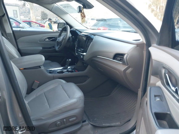 2018 Chevrolet Traverse LT Leather with VIN 1GNERHKW7JJ109487, listed as a IAAI auction lot 41583909 with 138,836 mi miles. Bid and sale history available at carsss.com. Image 5.