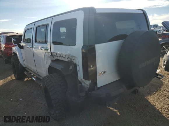 2008 Hummer H3 SUV Luxury with VIN 5GTEN13E188150094, listed as a Copart auction lot 83661144 with 105,818 mi miles and Salvage Title. Bid and sale history available at carsss.com. Image 2.