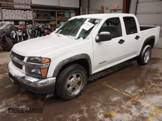 2004 Chevrolet Colorado 1SB LS Z85 with VIN 1GCDT136648127714, listed as a IAAI auction lot 41581643 with 122,036 mi miles. Bid and sale history available at carsss.com. Image 2.
