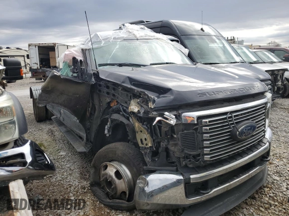 2022 Ford F-350 XL with VIN 1FT8W3DT1NEG22706, listed as a Copart auction lot 44032965 with 352,453 mi miles and Non Repairable. Bid and sale history available at DreamBid. Image 4.
