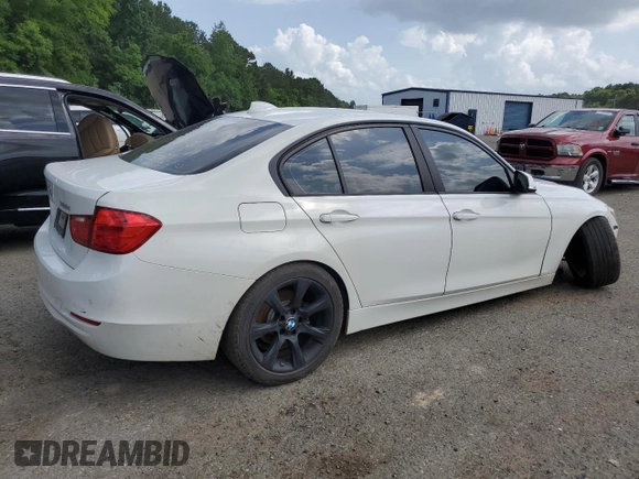 2015 BMW 3 Series 328i z VIN WBA3A5G53FNS90977, wystawiony jako Copart lot #60693435 z przebiegiem 154 136 mil mil oraz Szkoda całkowita • Salvage title. Historia ofert i sprzedaży dostępna na DreamBid. Obrazek 3.