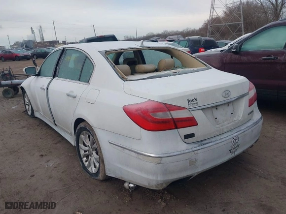 2013 Hyundai Genesis 3.8L with VIN KMHGC4DD9DU246579, listed as a IAAI auction lot 41458081 with 172,873 mi miles. Bid and sale history available at carsss.com. Image 3.