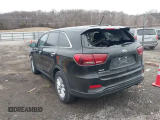 2019 Kia Sorento LX with VIN 5XYPG4A35KG491026, listed as a IAAI auction lot 41453463 with 129,709 mi miles. Bid and sale history available at carsss.com. Image 3.