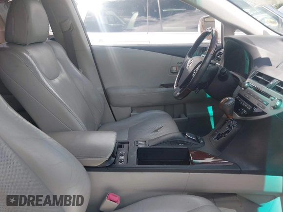 2010 Lexus RX 350 z VIN JTJBK1BA2A2006352, wystawiony jako IAAI lot #42367046 z przebiegiem 111 306 mil mil oraz . Historia ofert i sprzedaży dostępna na DreamBid. Obrazek 8.