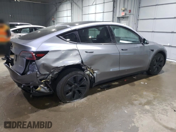 2024 Tesla Model Y Long Range with VIN 7SAYGDEE3RA293367, listed as a Copart auction lot 88109015 with 16,109 mi miles and Salvage Title. Bid and sale history available at DreamBid. Image 3.