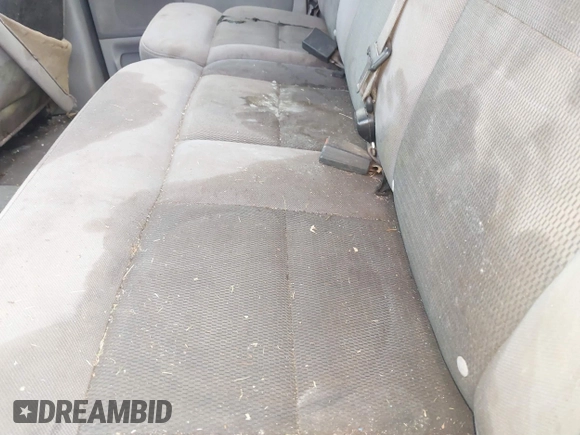 2005 Ford F-150 XLT with VIN 1FTRW12W25KB58736, listed as a IAAI auction lot 41119113 with 218,797 mi miles. Bid and sale history available at carsss.com. Image 15.