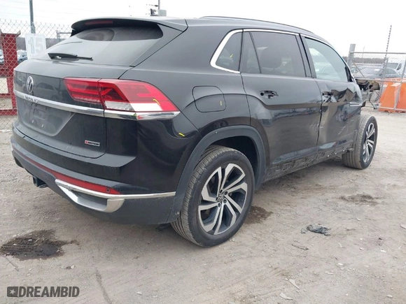 2022 Volkswagen Atlas Cross Sport 3.6L V6 SEL with VIN 1V2BE2CA2NC218844, listed as a IAAI auction lot 41264502 with 47,150 mi miles. Bid and sale history available at carsss.com. Image 4.