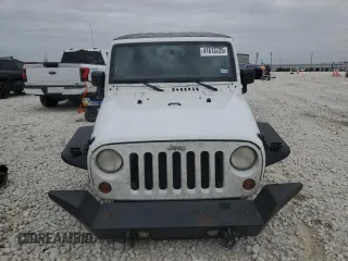 2013 Jeep Wrangler Unlimited Rubicon with VIN 1C4HJWFG1DL596618, listed as a Copart auction lot 41613725 with 142,775 mi miles and Clean Title. Bid and sale history available at carsss.com. Image 5.