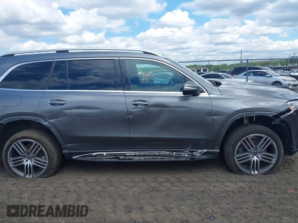 2021 Mercedes-Benz GLS 450 with VIN 4JGFF5KE4MA369504, listed as a IAAI auction lot 39590170 with 101,863 mi miles and . Bid and sale history available at DreamBid. Image 6.