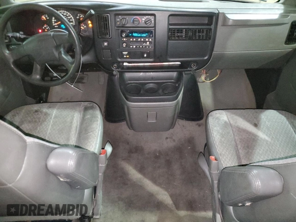2006 Chevrolet Express Passenger with VIN 1GAHG35U161184548, listed as a Copart auction lot 83356414 with 164,196 mi miles and Clean title. Bid and sale history available at DreamBid. Image 8.