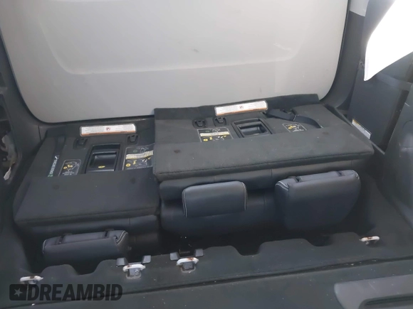 2017 Toyota Sienna SE with VIN 5TDXZ3DCXHS839141, listed as a IAAI auction lot 42616187 with 106,900 mi miles and . Bid and sale history available at DreamBid. Image 18.
