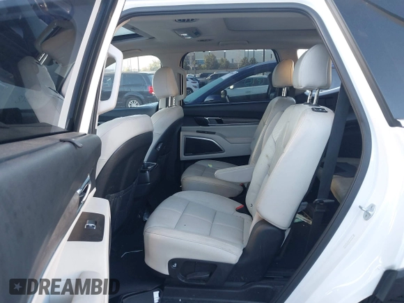 2020 Kia Telluride SX z VIN 5XYP5DHCXLG034323, wystawiony jako IAAI lot #41864885 z przebiegiem 59 820 mil mil oraz . Historia ofert i sprzedaży dostępna na DreamBid. Obrazek 8.