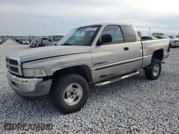 2001 Dodge 1500 z VIN 3B7HF13Z11G165621, wystawiony jako Copart lot #52585255 z przebiegiem 232 673 mil mil oraz Szkoda całkowita • Salvage title. Historia ofert i sprzedaży dostępna na DreamBid. Obrazek 1.