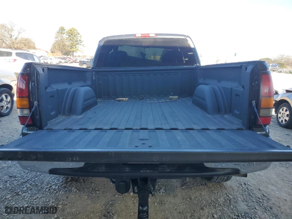 2004 GMC Sierra 1500 SLE with VIN 2GTEK19T141118037, listed as a Copart auction lot 42024825 with 0 mi miles and Salvage Title. Bid and sale history available at carsss.com. Image 6.