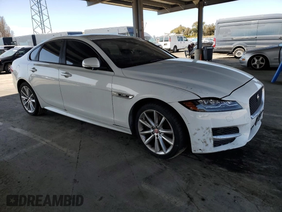 2016 Jaguar XF 35t R-Sport with VIN SAJBF4BVXGCY09880, listed as a Copart auction lot 50102155 with 101,386 mi miles and Clean Title. Bid and sale history available at carsss.com. Image 4.