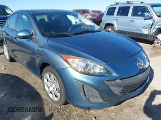 2011 Mazda 3 i Sport with VIN JM1BL1UF6B1399918, listed as a IAAI auction lot 42024295 with 138,160 mi miles. Bid and sale history available at carsss.com. Image 1.
