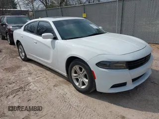 2020 Dodge Charger SXT z VIN 2C3CDXBG4LH213896, wystawiony jako IAAI lot #42143333 z przebiegiem 76 592 mil mil oraz . Historia ofert i sprzedaży dostępna na DreamBid. Obrazek 1.