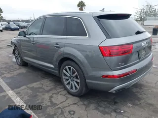2017 Audi Q7 Premium Plus with VIN WA1LAAF71HD054278, listed as a IAAI auction lot 41391066 with 100,201 mi miles. Bid and sale history available at carsss.com. Image 3.