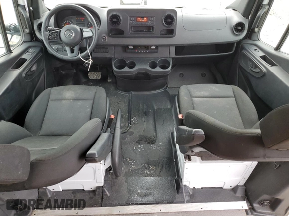 2022 Mercedes-Benz Sprinter Cargo with VIN W1Y40CHY0NT101988, listed as a Copart auction lot 46516295 with 91,042 mi miles and Salvage Title. Bid and sale history available at carsss.com. Image 8.