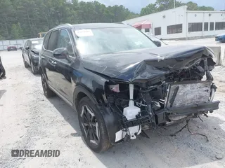 2025 Kia Telluride S z VIN 5XYP6DGC3SG612078, wystawiony jako IAAI lot #42694686 z przebiegiem 12 167 mil mil oraz . Historia ofert i sprzedaży dostępna na DreamBid. Obrazek 1.