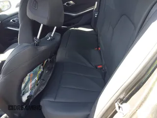 2021 BMW 3 Series 330i с VIN 3MW5R1J03M8B96458, выставлен на аукционе IAAI как лот 42355921 с пробегом Не указан миль и . История ставок и продаж доступна на DreamBid. Изображение 8.