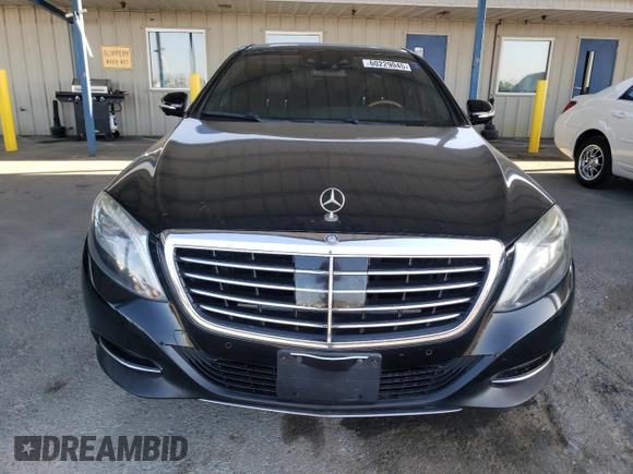 2015 Mercedes-Benz S 550 z VIN WDDUG8CBXFA142213, wystawiony jako Copart lot #60229045 z przebiegiem 102 554 mil mil oraz Czysty tytuł • Clean title. Historia ofert i sprzedaży dostępna na DreamBid. Obrazek 5.
